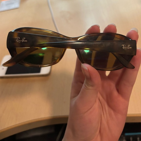 Ray Bans sunglasses - Picture 2 of 3